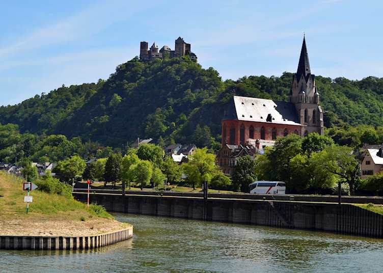 Castle Hotel Schönburg over the Rhine 