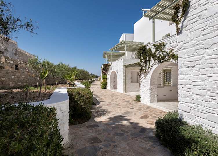 Saint Andrea Seaside Resort, Naousa