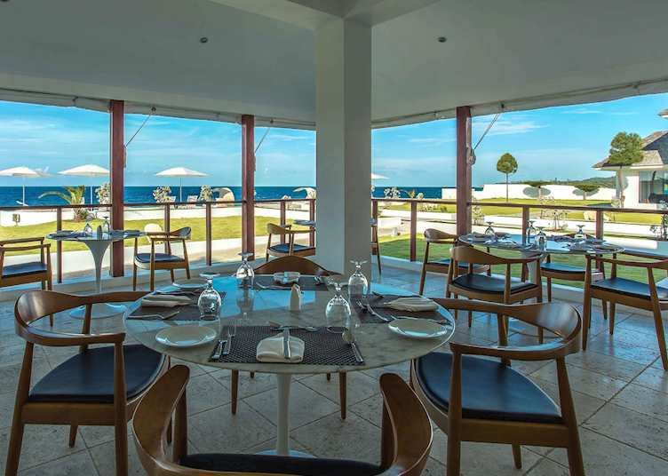 Alfresco dining