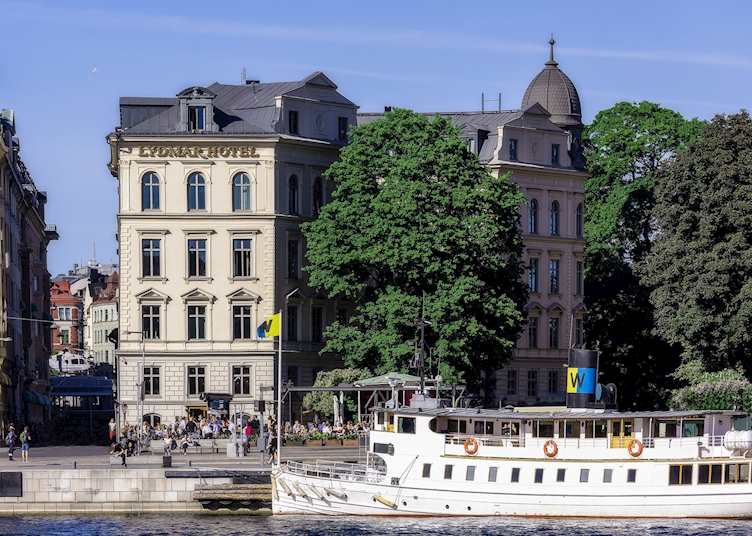 Lydmar Hotel facade