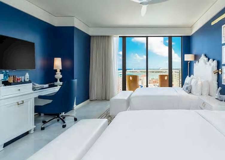 East Tower oceanfront queen room