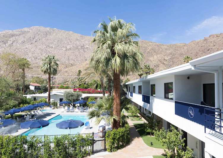 Swimming pool at Holiday House