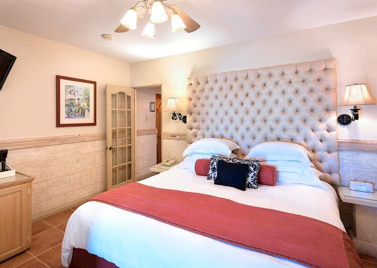 Ocean Deluxe room, Little Arches Boutique Hotel
