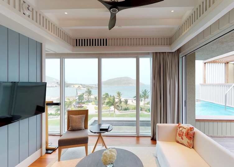 Nevis peak suite