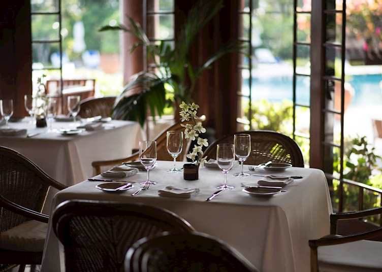 Amanpulo Clubhouse Restaurant
