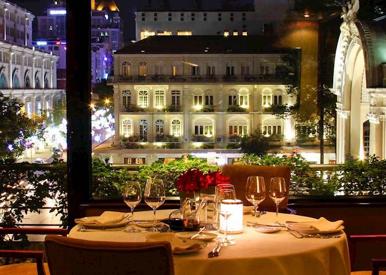 Reflections Restaurant, Caravelle