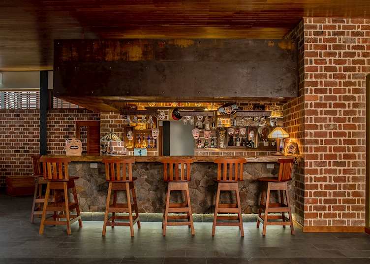 La Jaranita Bar, Amor Arenal