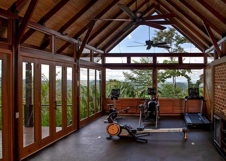 Gym, Amor Arenal