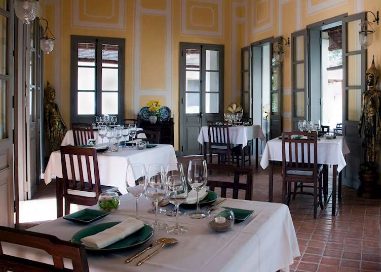 Restaurant, Satri House