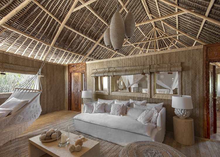 Lodge on Fanjove Private Island
