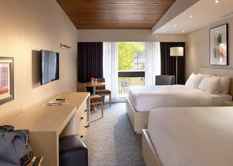 Room, Banff Aspen Lodge