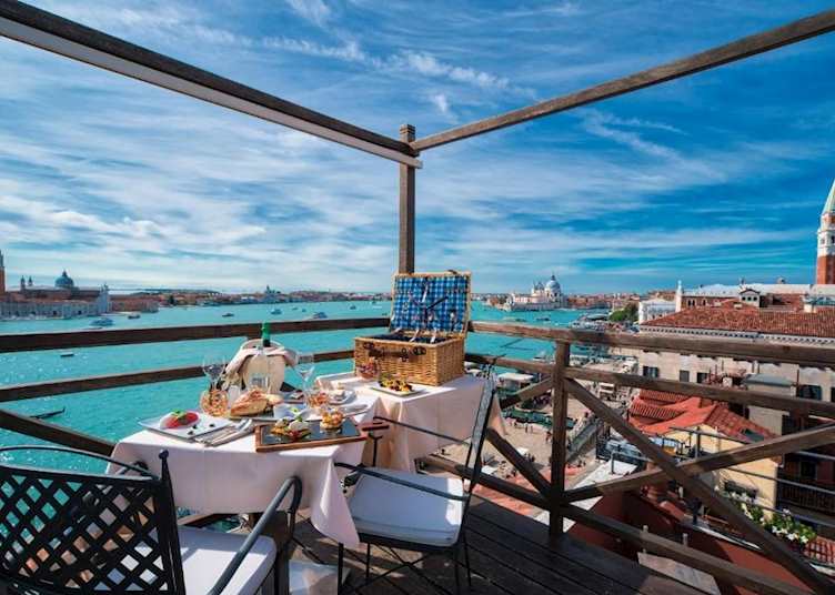 Terrace, Londra Palace Venezia