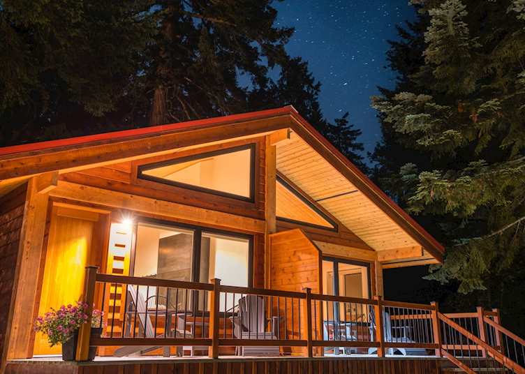 Tweedsmuir Park Lodge