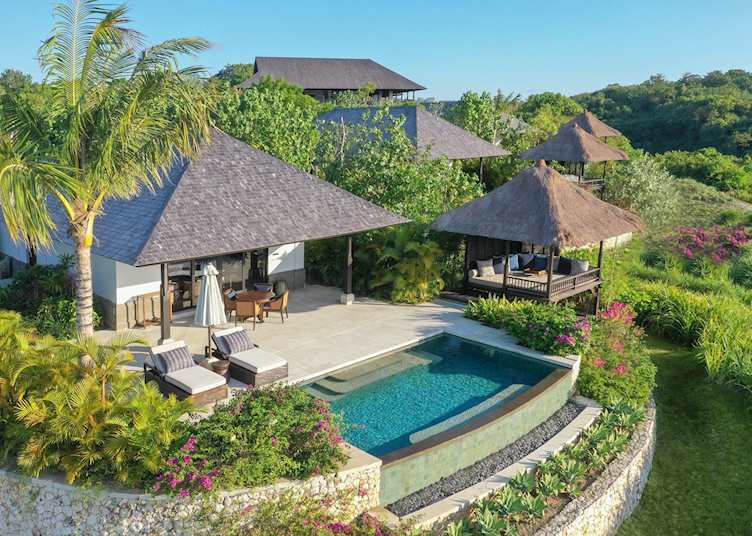 Hilltop pool villa, Raffles Bali