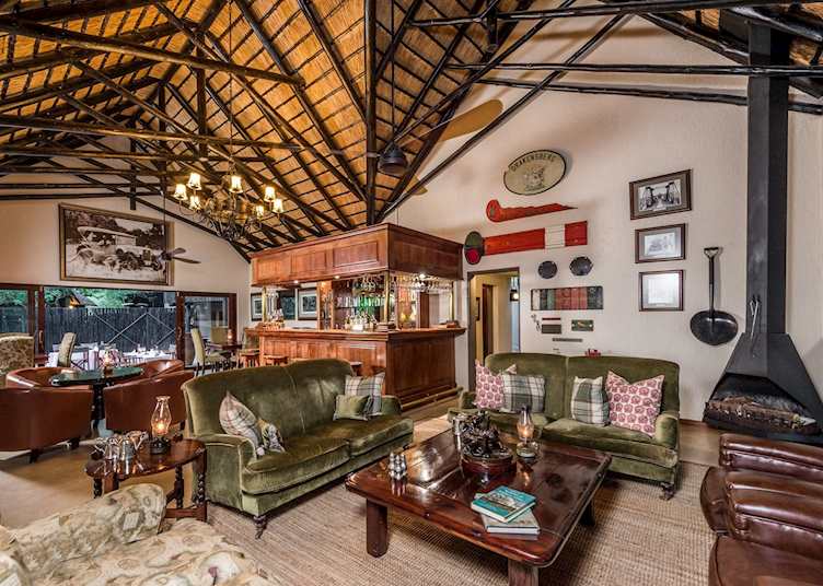Lounge bar, Sabi Sabi - Selati Camp