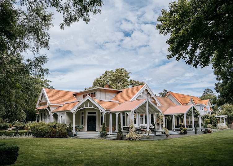 Hawthorne House