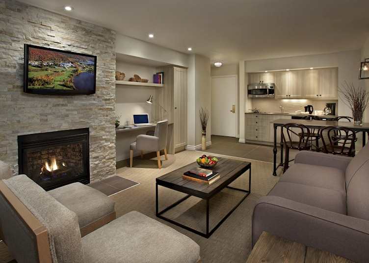 Deerhurst one bedroom lodge summit suite
