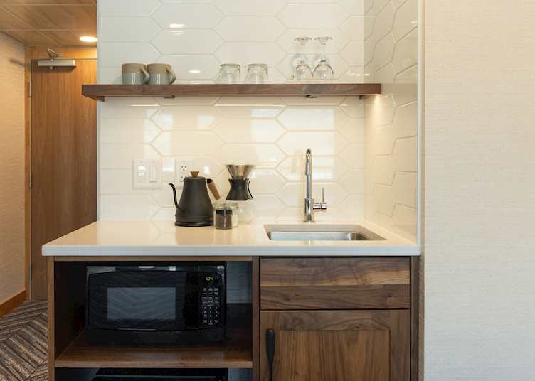 Hotel Canoe Superior room kitchenette