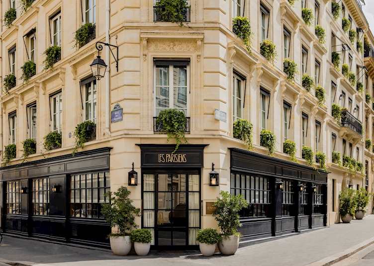 Facade, Faubourg Saint-Germain 