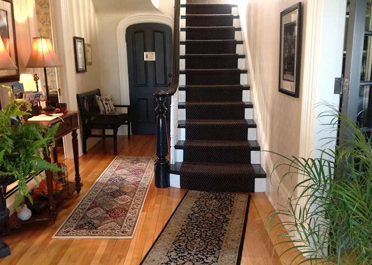 Quartermain House B&B reception hall