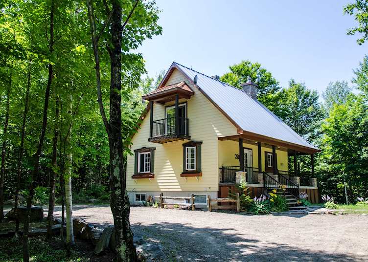 Chalet exterior, Natur'Eau Spa and Chalets, Mandeville