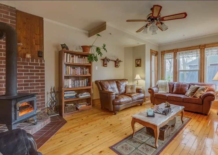 Living room, A L'Ancestrale, Magog