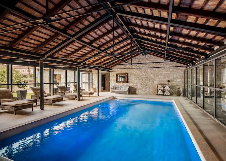 Indoor pool at Meneghetti