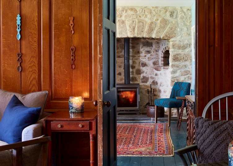 Lounge, Grove of Narberth