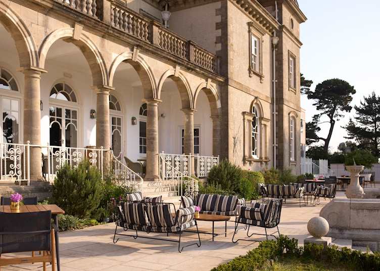 Courtyard, Fowey Hall