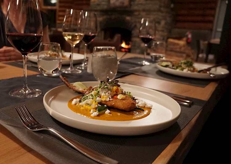 Dining, Lodge at Bow Lake, Icefields Parkway