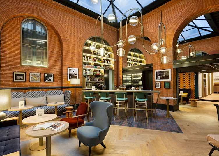 Lounge and bar, Les Capitouls (© Accor 2019)