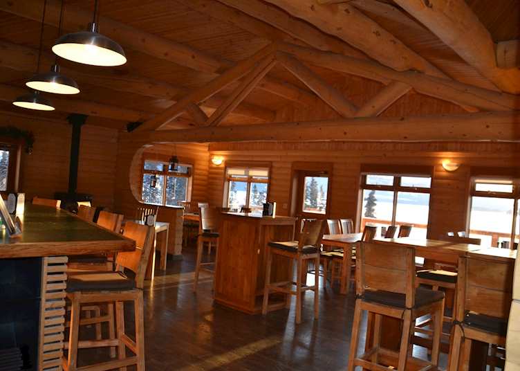 Restaurant, Southern Lakes Resort, Tagish