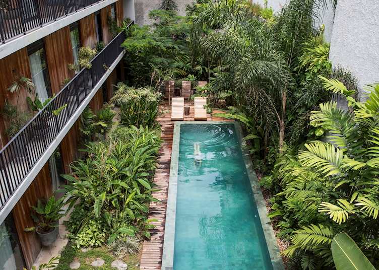 Swimming pool, Villa Amazonia