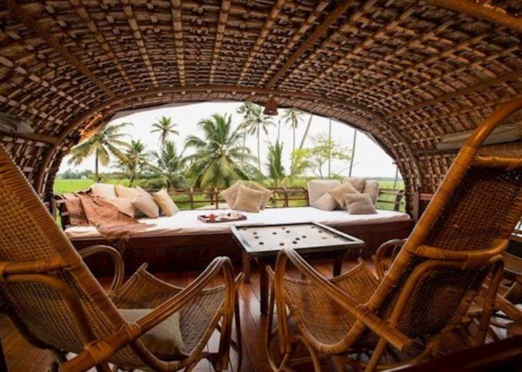 Lounge and viewing deck on a houseboat