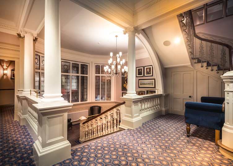 Lobby, Bishop's Gate Hotel
