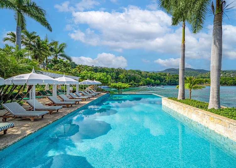 Swimming pool, Round Hill Hotel and Villas