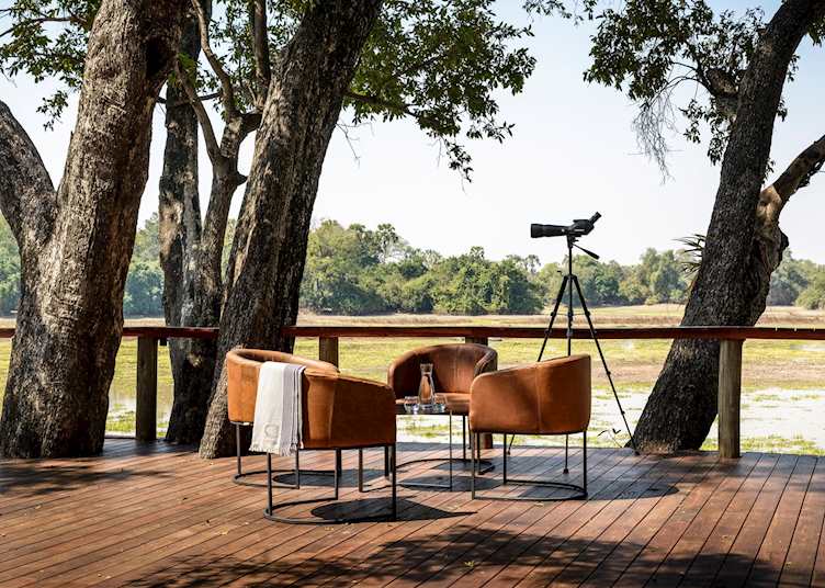 Main viewing deck at Sungani Lodge