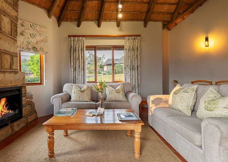Family suite lounge at Montusi Mountain Lodge