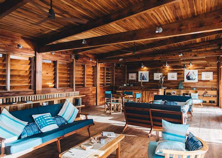 Marina lounge, Bitter End Yacht Club