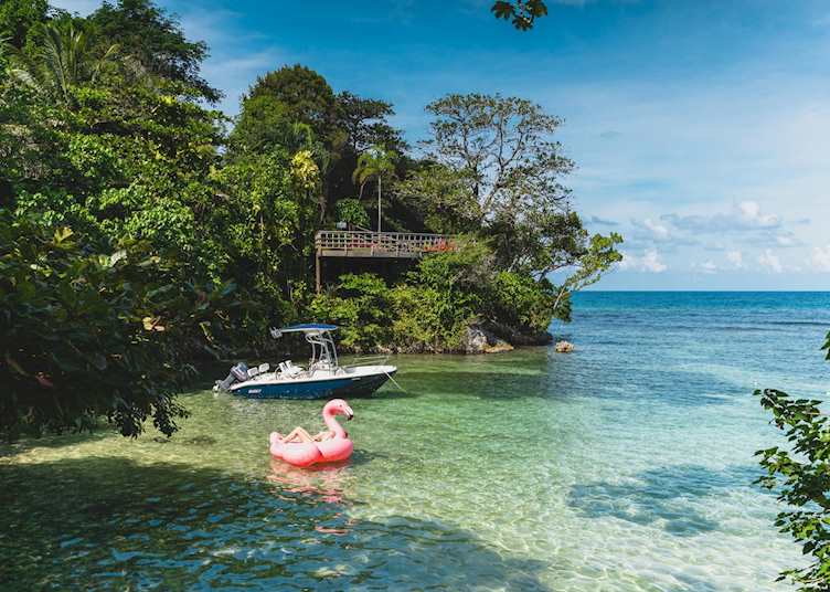 Waterfront, Geejam Hotel