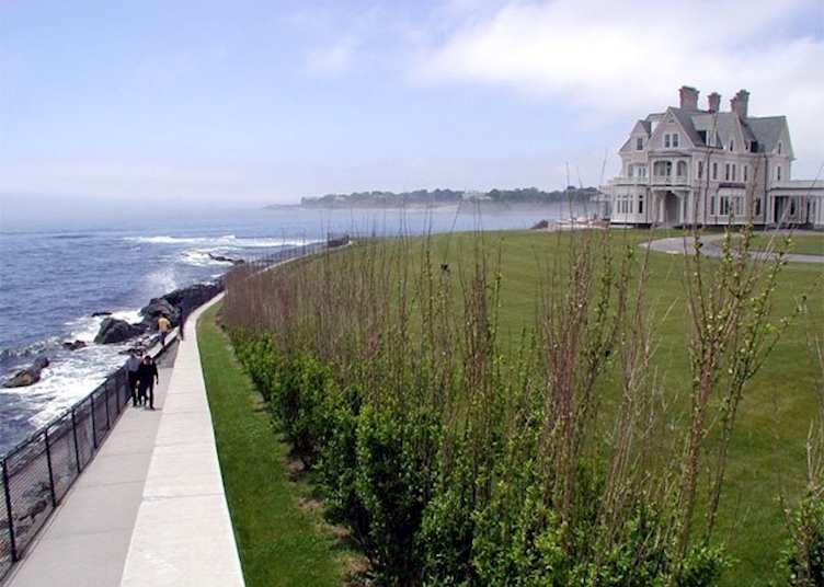 Newport cliff walk
