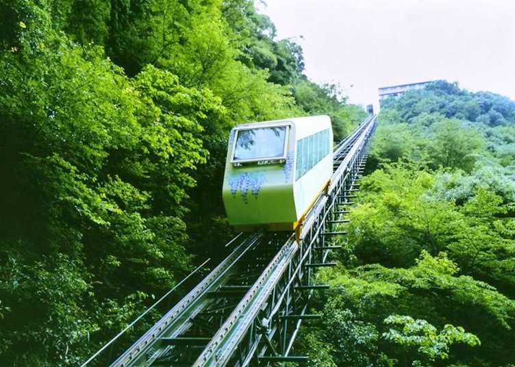 Cable car to outdoor baths