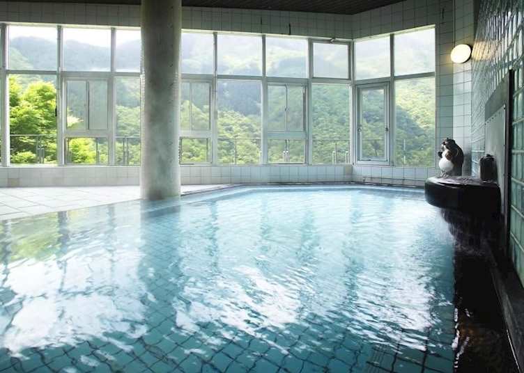 Ladies' large communal bath