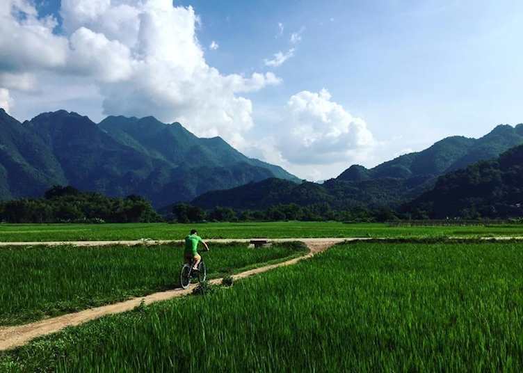 Cycling through Mai Chau