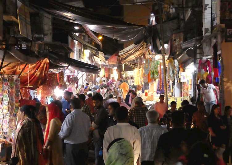 Rishikesh evening market