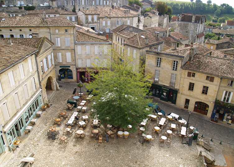 Place du Marché au Bois, Saint-Émilion