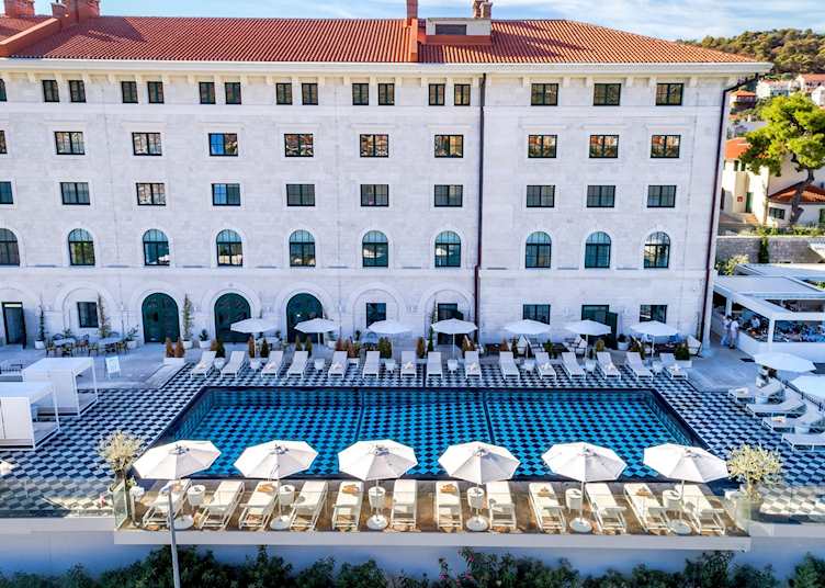Brown Beach House, Trogir