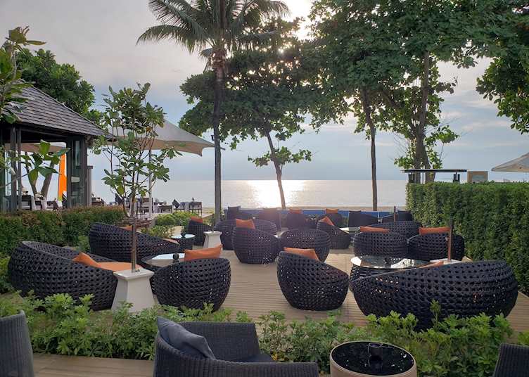 Layana Resort restaurant