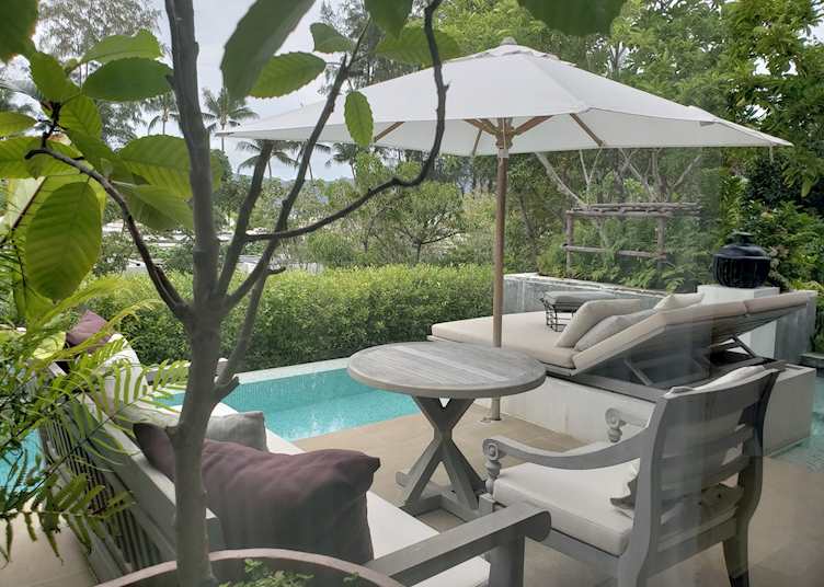 Plunge pool, Rosewood Phuket