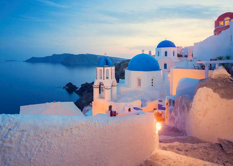 Views in the evening, Fira